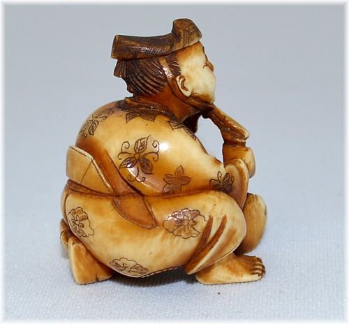 японская нэцкэ из слоновой кости, нач.XIX в.